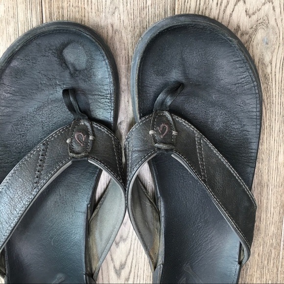 OluKai flip flops - Picture 3 of 5